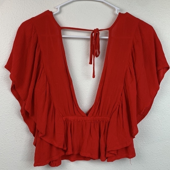 Forever 21 crinkle gauze deep V, crop peplum blouse buttons ruffle sleeves EUC - Picture 4 of 5